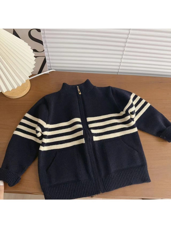 Beebipoiste kampsun triibuline kampsun 2023. aasta sügis, uus poiss, laste mood Tõmblukuga kootud särk Lastele väikelaste ilusad kampsunid