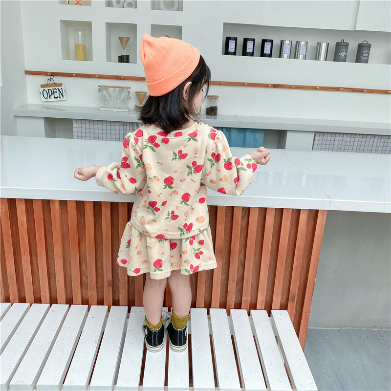 Kevad-sügis beebitüdrukute puuvillased maasika dressipluusid + elastse vöökohaga seelikukomplektid 2-osalised 2–8-aastaste laste komplektid