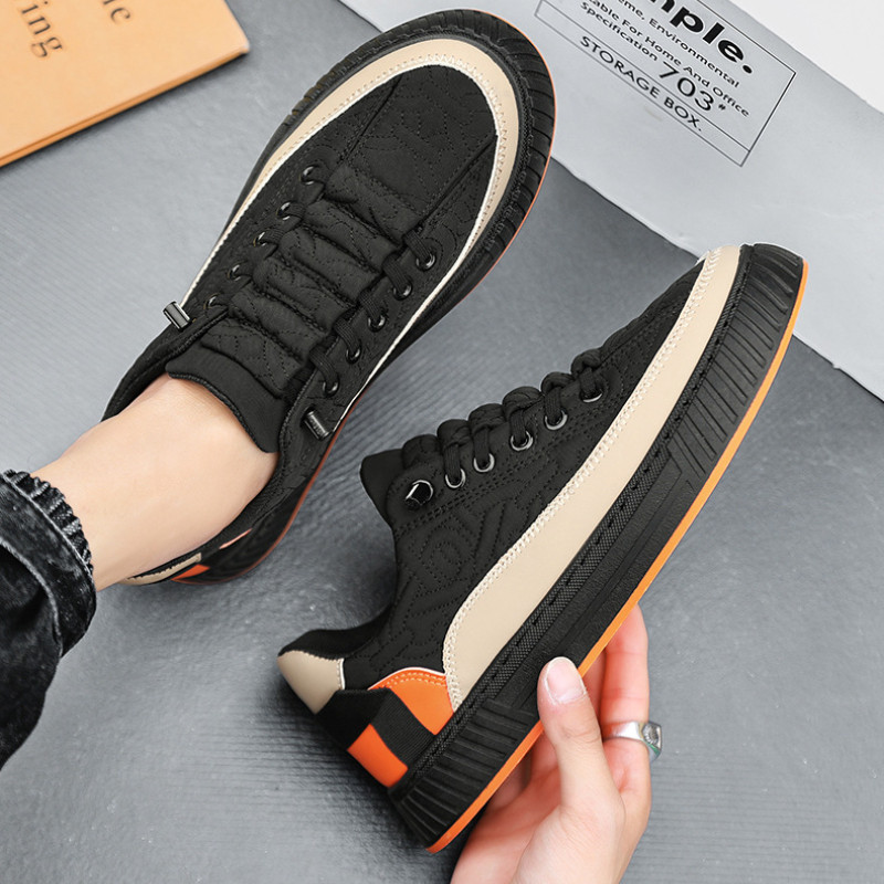 Trendikad meeste talvejalatsid Moodsad paksu tallaga libisemisvastased spordijalatsid Palus isolatsiooniga vabaaja puuvillased kingad Mugav jõusaal