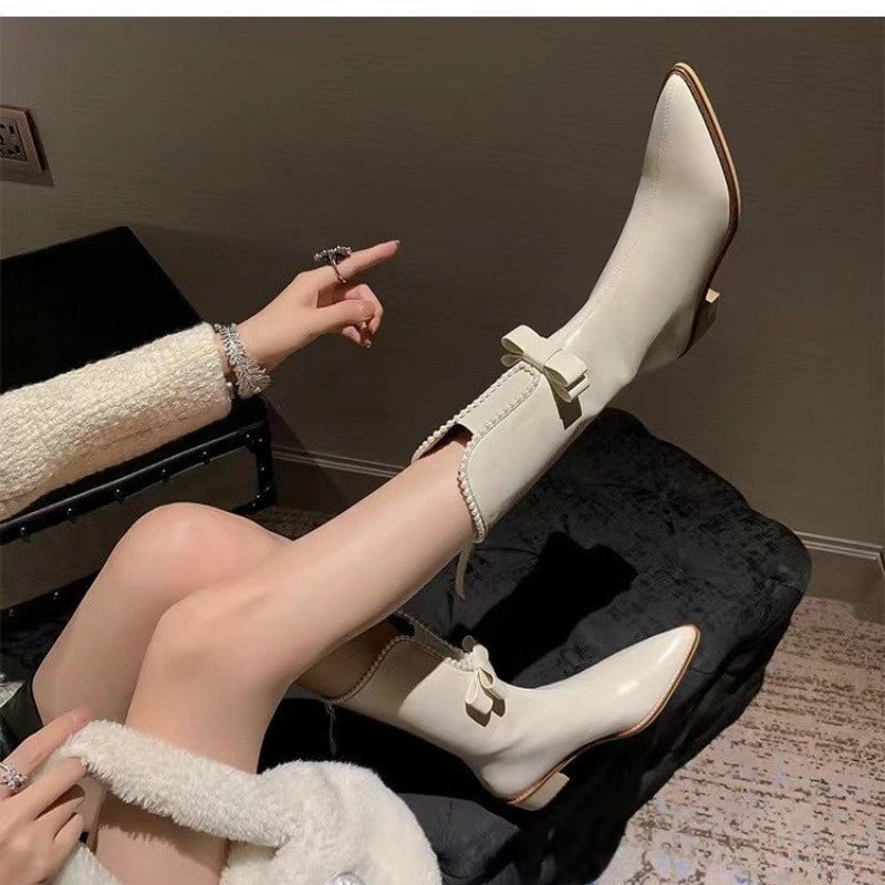 Beežid nahast naiste läänesaapad, terava varbaga, pärlmutteriga, sääre keskosa Botas, mustad sügise ratsutamispüksid, naiselikud Zapato