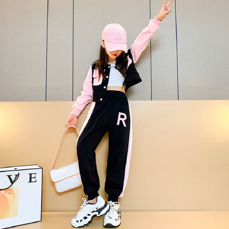 Pavasario rudens mergaičių kontrastas, vienaeilis, abėcėlės raštas Crop, darbo apranga Striukė + sportiniai kelnaitės, mokyklinis sportinis kostiumas, 3–16 m.