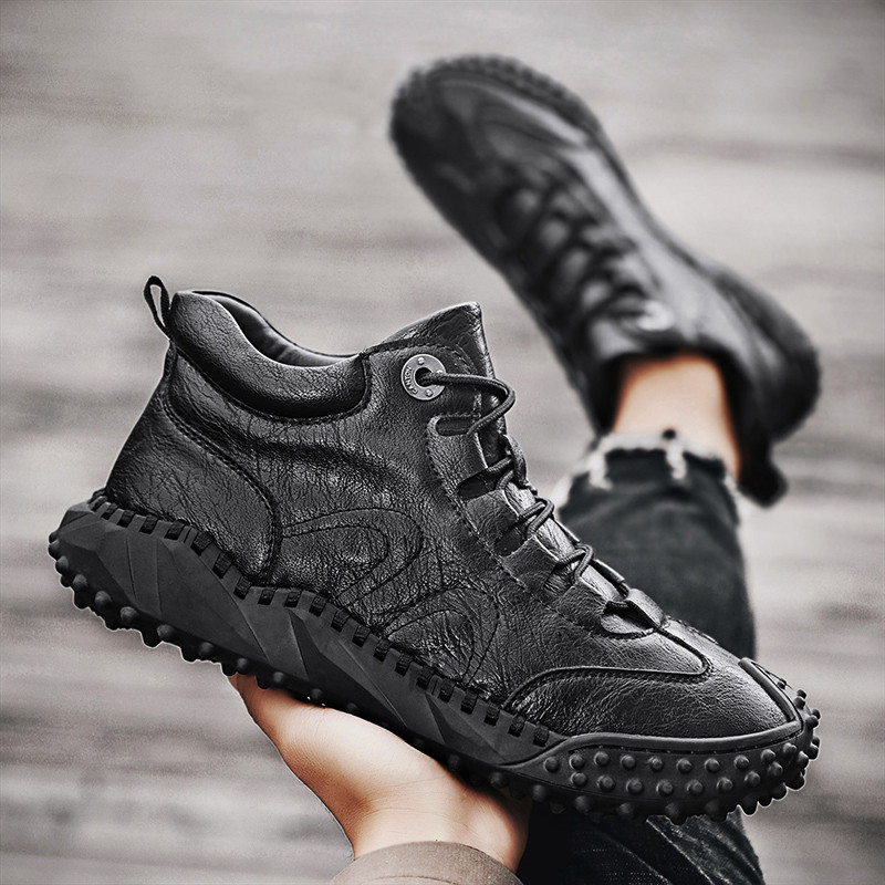 Meeste nahksaapad 2023 Välimood Meeste jalanõud Poolsaapad Mountain Travel Meeste kingad Kulumiskindlad mugavad tööjalatsid