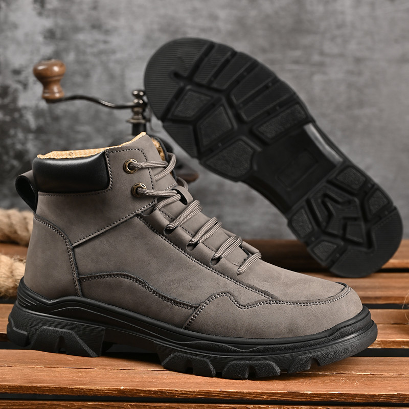 Meeste saapad 2023 Moedisainer Meeste poolsaapad Kvaliteetsest nahast vabaaja Martini saapad Meeste vabaõhusaapad suured tossud