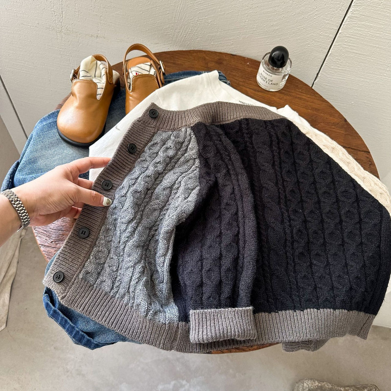 Laste kampsun Keerutab Kudumine Sügis Uus toode Poistele ja tüdrukutele Splicing Villane mantel Baby Color Contrast Knitting Cardigan
