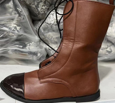 Νέες γυναικείες μπότες λουστρίνι βρετανικού στυλ Flat γυναικείες μπότες Μαύρες μυτερές μπότες με κορδόνια Όμορφες μπότες Γυναικείες μπότες