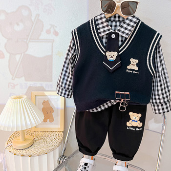 2023 Есенни комплекти дрехи за бебета и момчета Детска жилетка с карикатура Мече Карирана риза Панталони Дрехи за малки деца Екипировки Детски анцуг