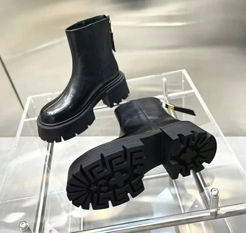 2022. aasta kaubamärgi disainiga naiste poolsaapad, mustad nahast platvormsaapad, naiste paksud kontsad, naiste Chelsea saapad, talvekingad