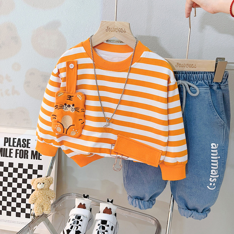 2023. aasta kevad poiste riided Tüdrukute triibuline T-särk Teksad 2 tk. Ülikond Multifilmi Lasteriided Väikelaste 1–4-aastaste rõivaste komplektid