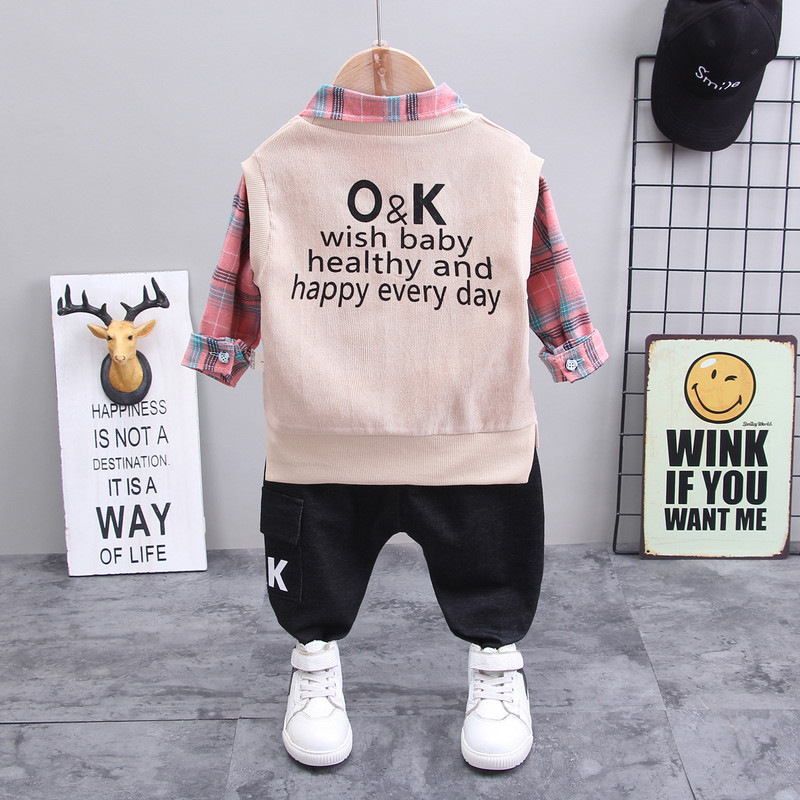Φθινοπωρινό μωρό αγόρι 3 τεμάχια σετ ρούχων Βρεφικό γράμμα πλεκτό γιλέκο παλτό καρό πουκάμισο τοπ και κοστούμι παντελόνι Παιδική φόρμα φόρμας μόδας