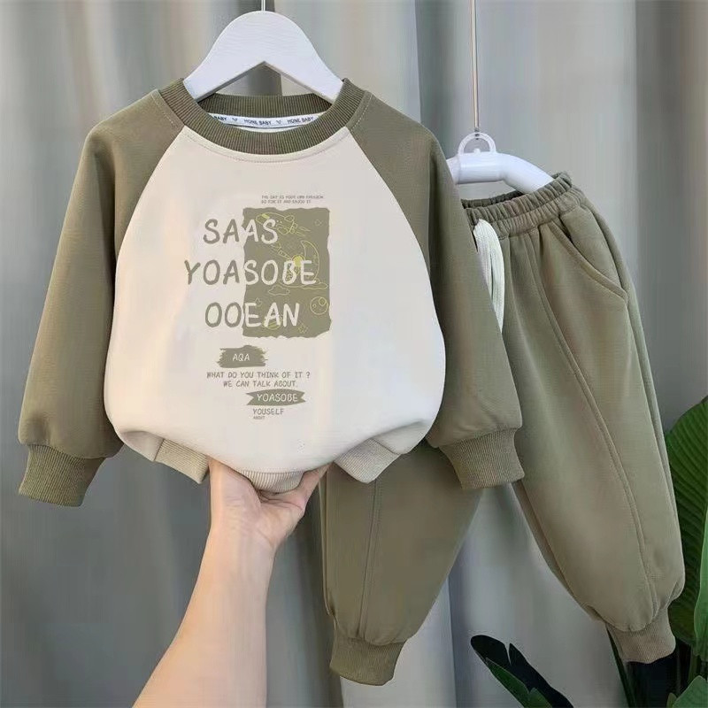 Пролетен и есенен комплект за момчета 2024 Нов пуловер за момчета и бебета Красив пуловер за детски спорт Комплект от две части Детски тоалети