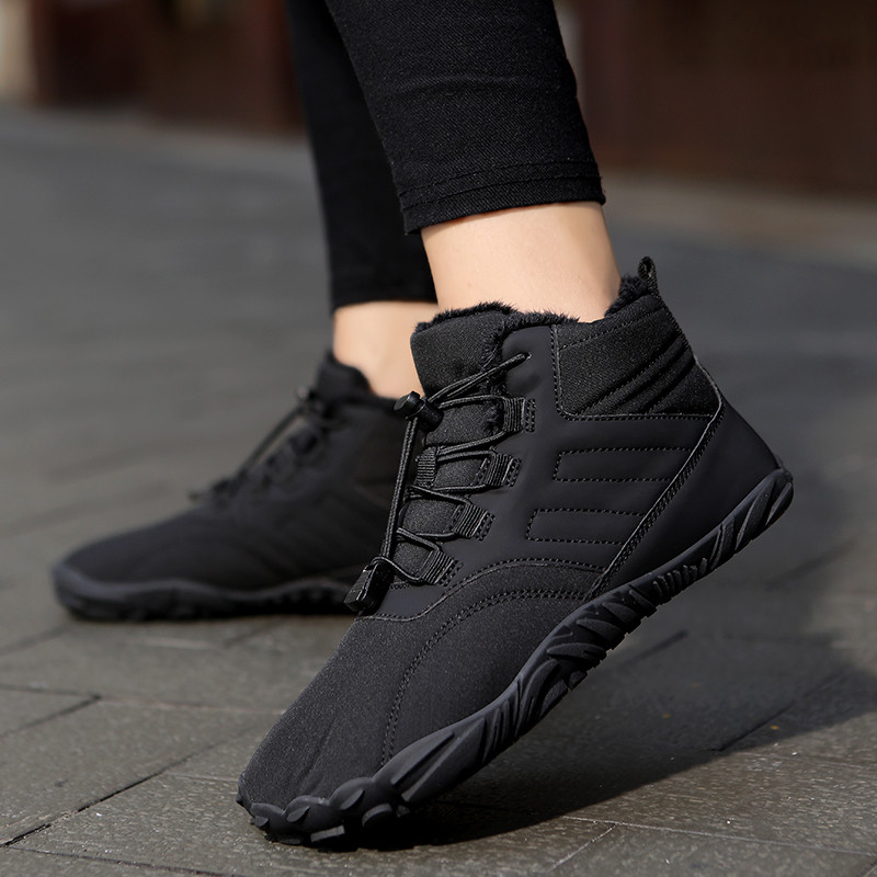 Cizme pentru bărbați Desculț pentru 2023 Cuplu Cizme de zăpadă impermeabile Pantof de plimbare în aer liber Blană caldă Glezna Pantofi de agrement Anti-alunecare Mărime mare 47