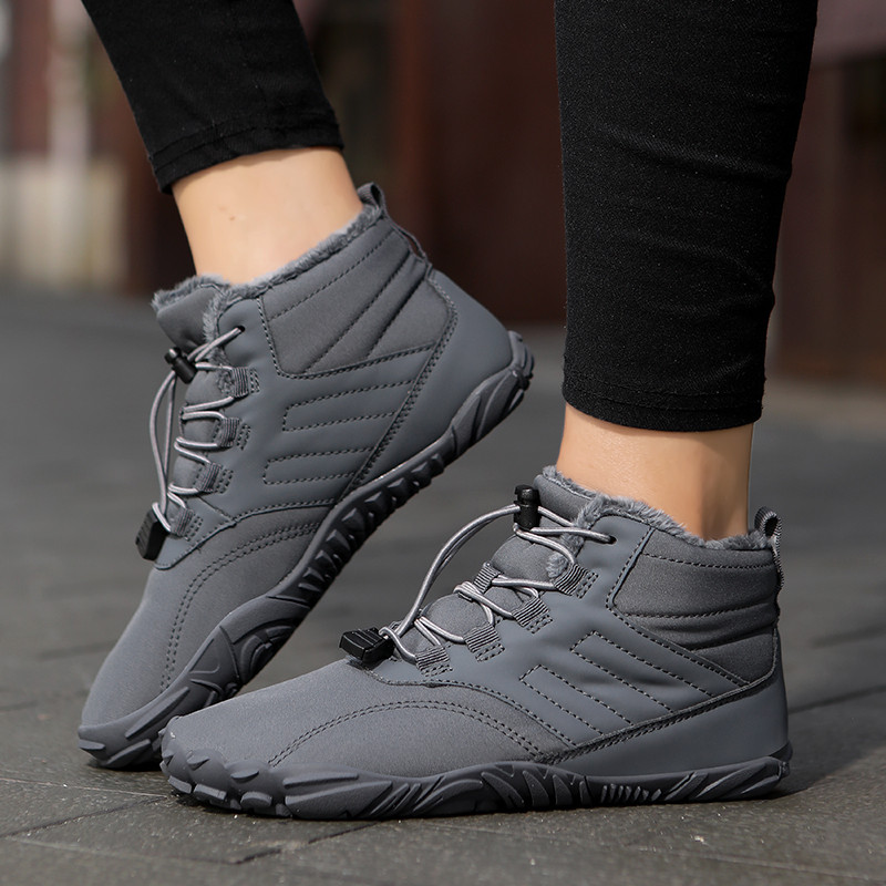 Cizme pentru bărbați Desculț pentru 2023 Cuplu Cizme de zăpadă impermeabile Pantof de plimbare în aer liber Blană caldă Glezna Pantofi de agrement Anti-alunecare Mărime mare 47