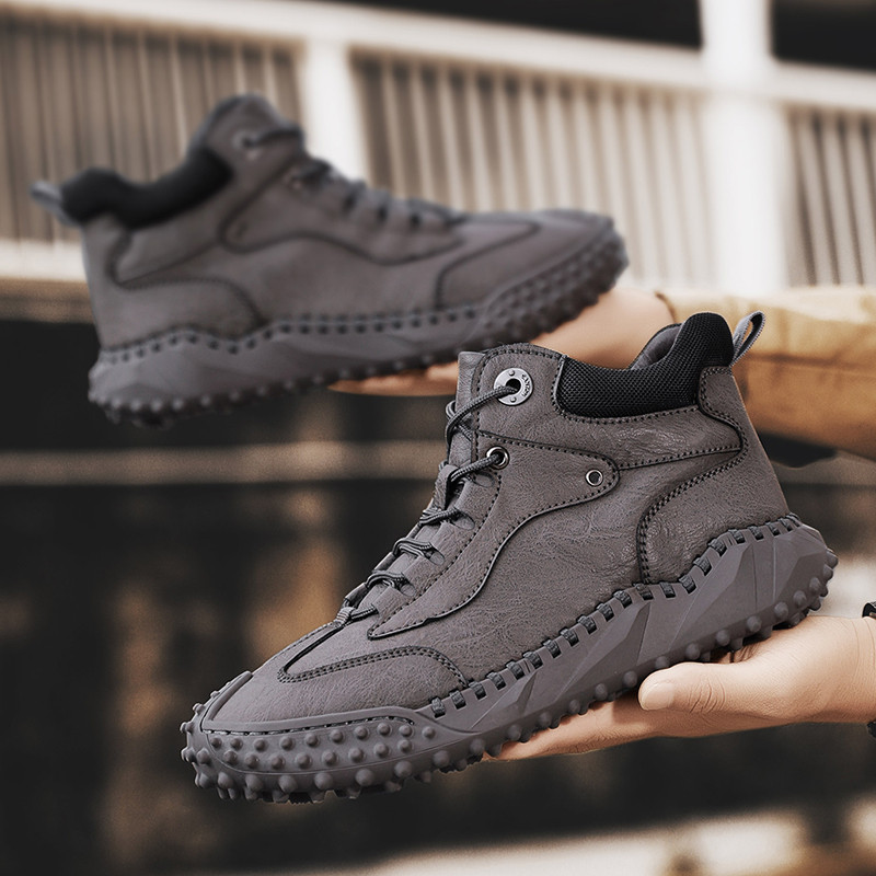 Käsitsi valmistatud nahast meeste saapad 2023 Klassikalised poolsaapad Klassikalised lamedad kuummüük Mokassiinid Mugavad pehmed mootorrataste vabaajajalatsid