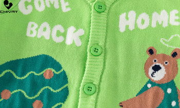 Нови бебешки момчета Есен Зима Анимационни букви Мечка Жакардова жилетка Пуловер Модни плетени пуловери с V-образно деколте Топове Детски жилетки