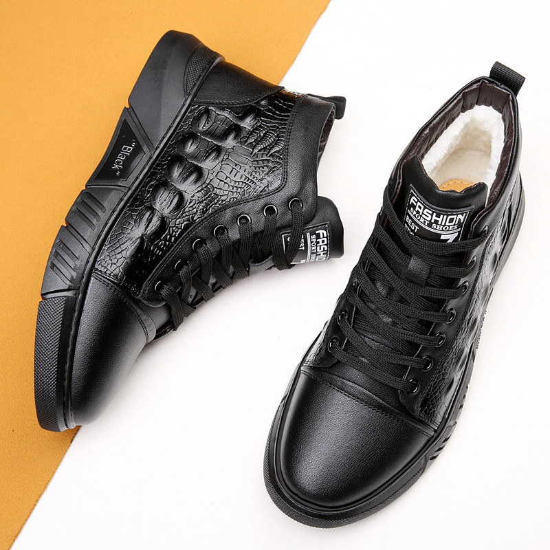 Pluss Velvet pitsidega meeste saapad Uued kingad meestele Talvise krokodilli mustriga soojad õuesaapad Platvormi mustad meeste puuvillased kingad