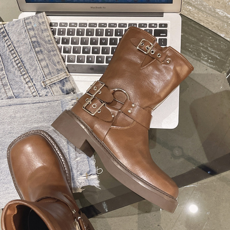 Saapad Naised Neet Platvorm Lühikesed Nahast Saapad Madala kontsaga Must Disainer Vöö Pandlaga Uued Rock Kingad Kauboi stiilis Punk papud Uus