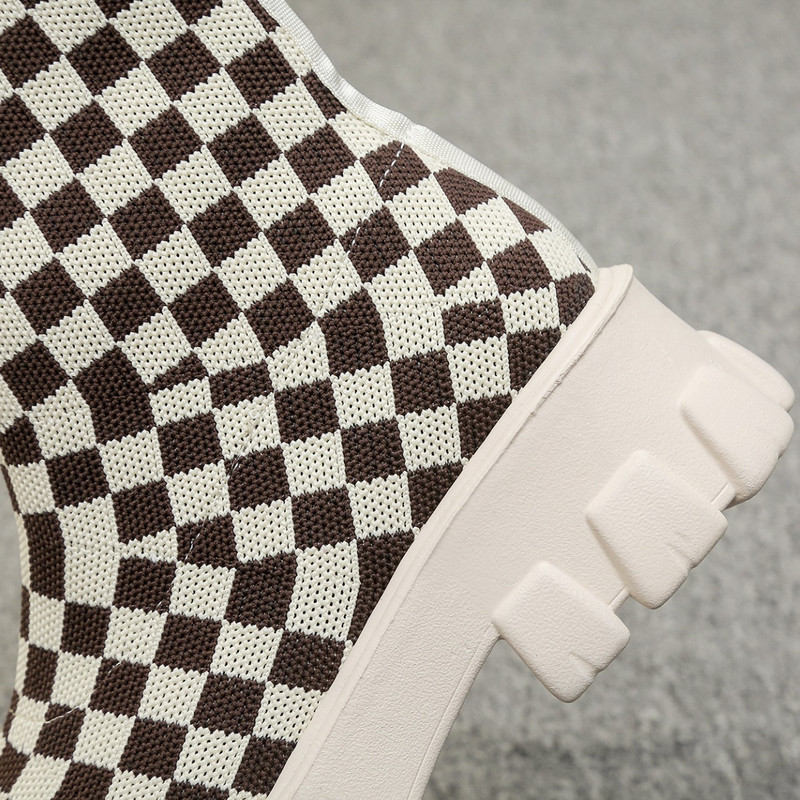 Φτηνά γυναικεία παπούτσια Ασπρόμαυρα καρό μόδας πλεκτό ύφασμα Μπότες με χοντρή σόλα Μεγάλο μέγεθος σποτ