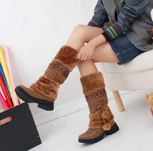 2019 Νεότερες χειμερινές ζεστές μπότες με χοντρή γούνα Ψηλοτάκουνες μπότες Γυναικεία παπούτσια Μόδα σέξι μακριά μπότες χιονιού Μπότες πλατφόρμας Γυναικεία