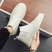 Platvorm saapad Meeste 2023 Meeste jalanõud Pahkluu pikkused Chelsea saapad igaks aastaajaks õues mustad libisevad vabaajajalatsid Meeste saapad Uus