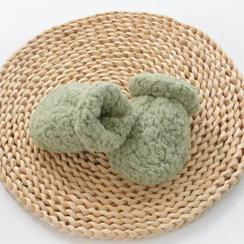 Sügistalvised soojad lastekindad kindad Ühevärvilised Euroopa stiilis kriimustusvastased näokindad beebipoistele