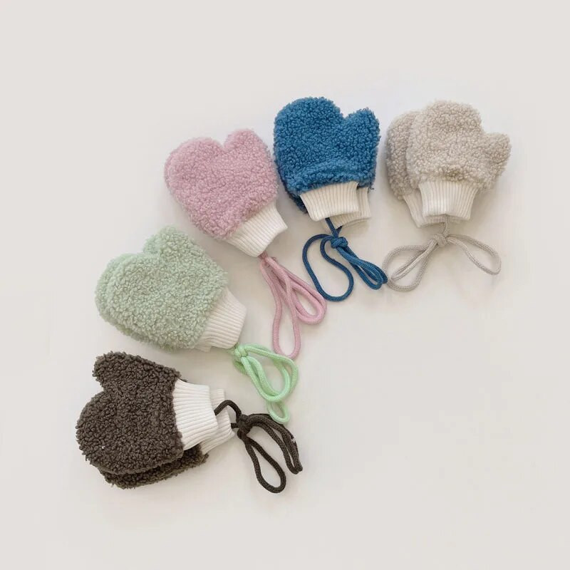 Talvised beebiplüüsist kindad Armsad ühevärvilised paksendavad soojad väikelapse labakindad tüdrukule poisile Cartoon lambavillane lastele täissõrmega kinnas