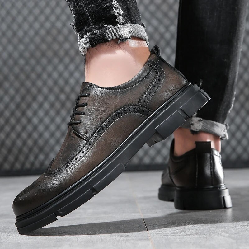 2023 British Casual single παπούτσια Δερμάτινα παπούτσια Επίσημα παπούτσια Νέα ανδρικά παπούτσια Δερμάτινα δερμάτινα παπούτσια από δέρμα αγελάδας Ανδρικά άνετα παπούτσια