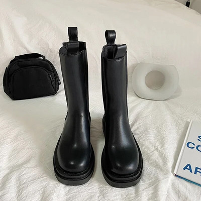 Γυναικείες κοντές μπότες σε στυλ Punk Fashion Slip On Platform Γυναικεία γοτθικά μποτάκια με χοντρό κάτω μέρος 2023 Comfort