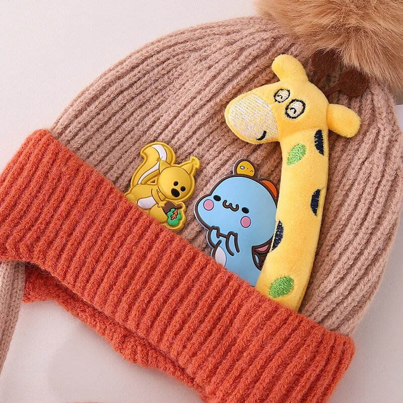 Pompom Winter Baby Hat Cartoon Giraffe Baby Beanie Boys Bonnet Καπέλο για νήπια Κορεάτικα πλεκτά παιδικά καπέλα προστασίας αυτιών 아기모자