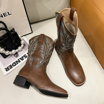 Stil occidental 2022, la modă, broderie din piele, cizme de femeie la jumătatea gambei, cizme de cowboy cu vârf pătrat până la genunchi.