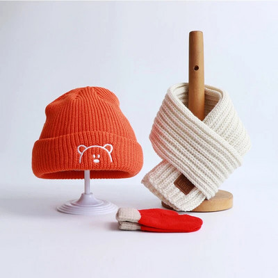 Lastekomplekt Sügis/talv poistele/tüdrukutele Tikitud müts Sall Kindad Kolmeosaline kootud villane müts multikas soe