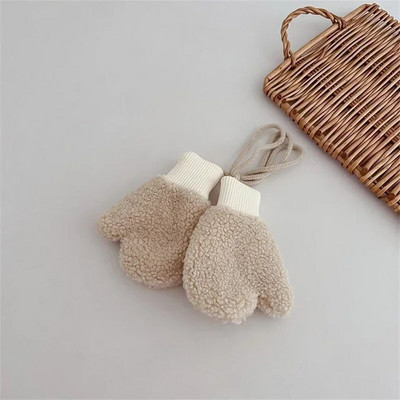 Pakse lambavill soojad poisid Tüdrukud Beebikindad Talvised Lapsed Täissõrmega kindad koos köitega Lapse multifilm karu lumekindad õues