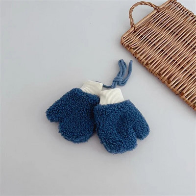 Pakse lambavill soojad poisid Tüdrukud Beebikindad Talvised Lapsed Täissõrmega kindad koos köitega Lapse multifilm karu lumekindad õues