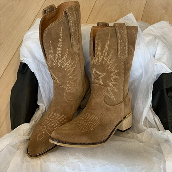 2022 Νέες γυναικείες μπότες Western Cowboy Γυναικεία παπούτσια με ανάγλυφο καστόρι Γυναικείες μπότες με τακούνι Chunkys στη μέση της γάμπας