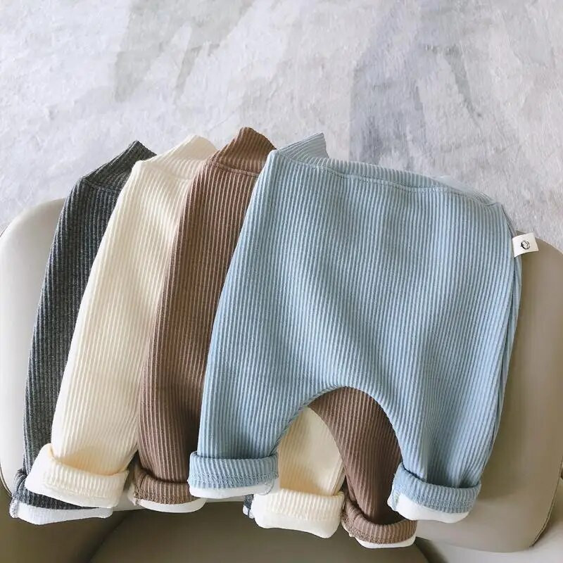 Pantalonii pentru bebeluși poartă izolație de pluș și se îngroașă afară toamna și iarna, pantaloni casual pentru bebeluși cu talie înaltă de 0-3 ani.