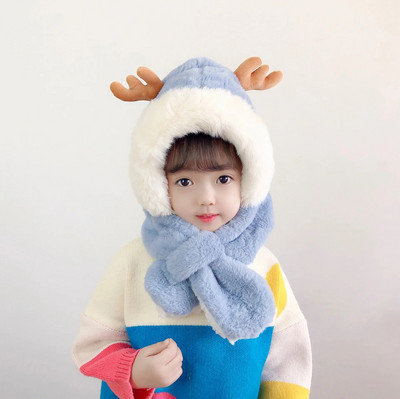 Laste talvine sall ja müts katavad kõrvakübarad Armas pardi kuju pakseneb ja hoiab külma ilma jaoks soojas Armas hirve kuju