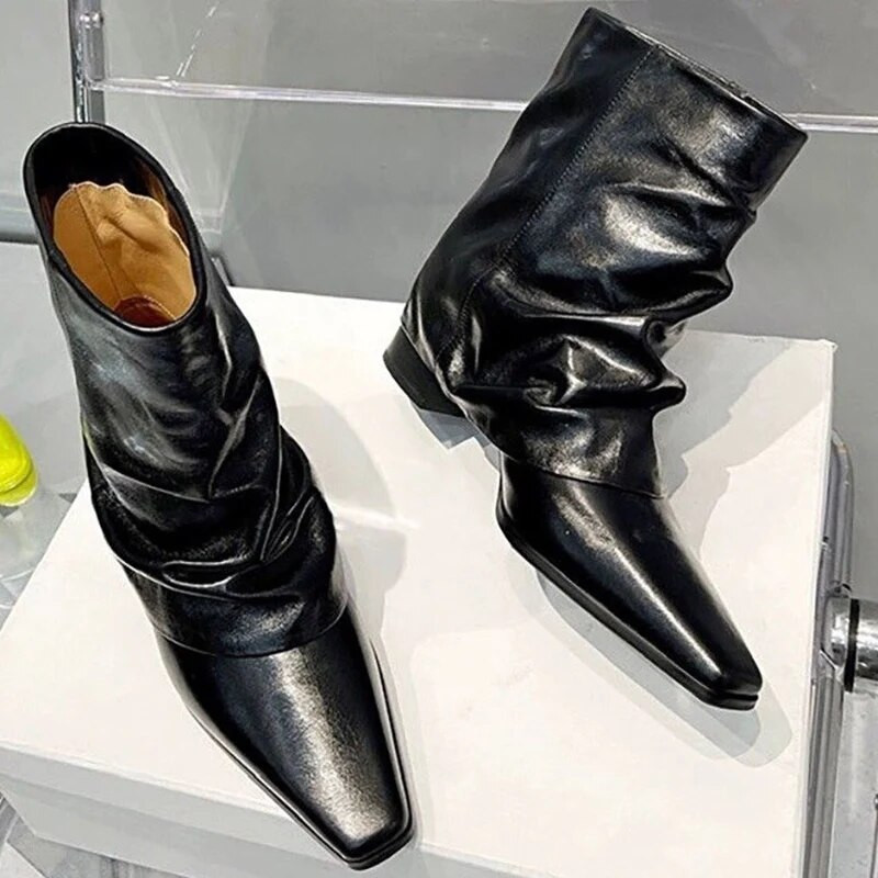 2023 Γυναικείες πλισέ Mid Calf Chelsea Boots Χειμερινά νέα παπούτσια με χαμηλά τακούνια Ογκώδεις μπότες μοτοσικλέτας Square Toe Goth Snow Botas Pumps