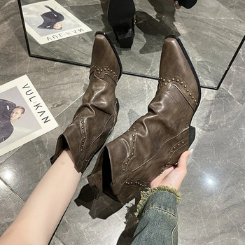 Γυναικείες μπότες Παπούτσια για το 2023 Mid Calf Western Midted toe Rivet Winter Autumn Gothic Cowboy Retro Woman με χοντρές γόβες New Rock Low