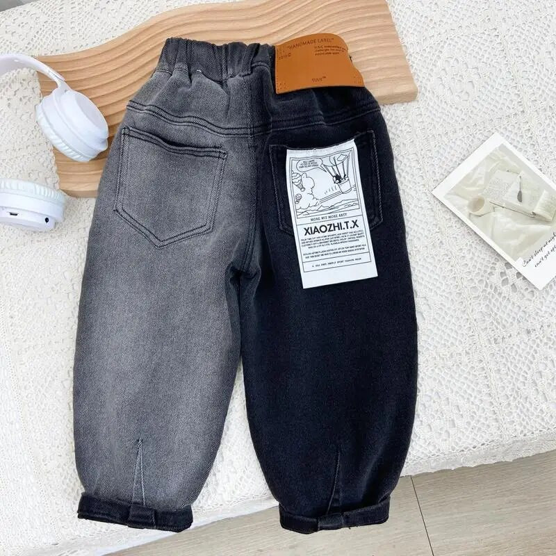 Τζιν για αγόρια παιδικά παντελόνια φθινόπωρο 2022 Νέα παιδικά φθινοπωρινά μοντέρνα δροσερά παντελόνια