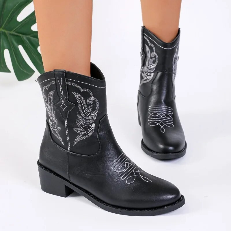 Cowboy κοντά μποτάκια για γυναίκες Cowgirl Fashion Western Boots Γυναικεία κεντημένα casual τετράγωνα παπούτσια
