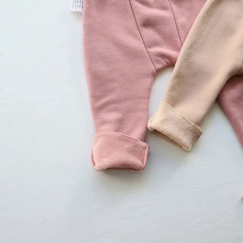 8127 Jambiere pentru bebeluși și pantaloni PP căptușiți din catifea 2023 Iarna Nou Pantaloni pentru bebeluș cu fundul mare Colanți pentru fetiță