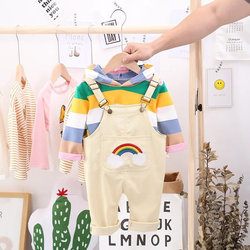 Beebipoiste ja tüdrukute triibuline pikkade varrukatega kapuutsiga T-särk vabaaja rihmaga püksid 2 tk. Kevade ja sügise uus laste kampsun mütsikomplektiga