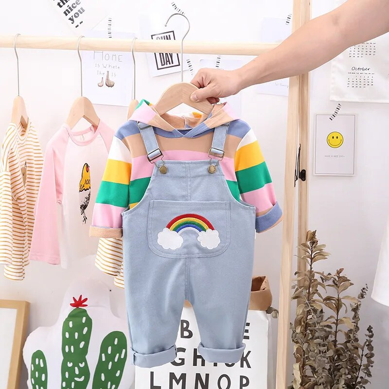 Beebipoiste ja tüdrukute triibuline pikkade varrukatega kapuutsiga T-särk vabaaja rihmaga püksid 2 tk. Kevade ja sügise uus laste kampsun mütsikomplektiga