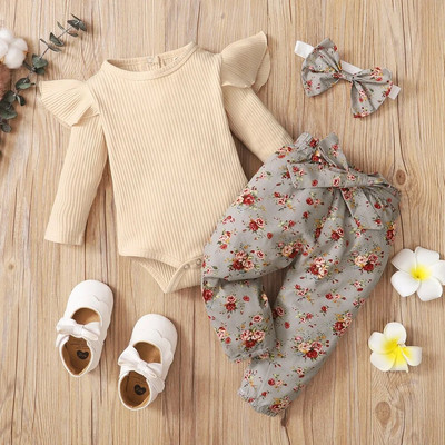 Väikelapse väikelaps, väikelaps, laps, tütarlaps, rõivakomplekt, sasitud lilledega trükitud topid, ühevärvilised laienevad püksid, rõivad vastsündinutele