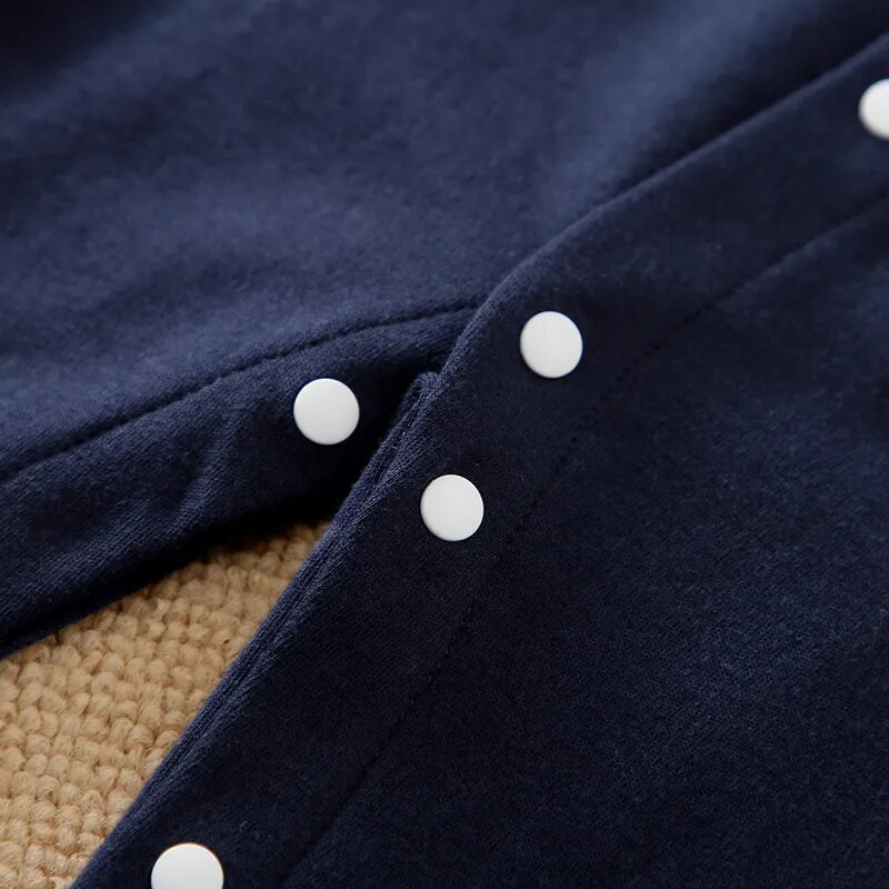 Άνοιξη και φθινόπωρο για αγόρια και κορίτσια σε στυλ μπέιζμπολ Όμορφο βαμβακερό άνετο μακρυμάνικο βρεφικό κορμάκι