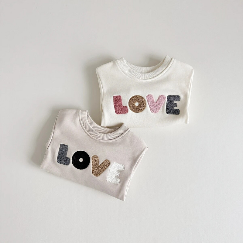 2023 Baby LOVE Vezen Sweatshirt Romper Krem Boja Novorođenčad Baby Boy Girl Romper Dugih rukava Kombinezon Odjeća za bebe