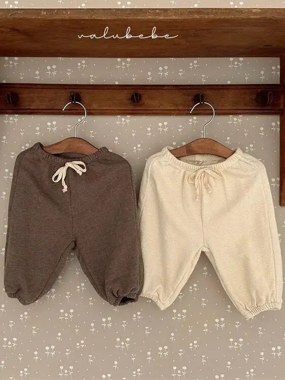 2023. aasta sügis, uued beebipüksid, vabad püksid lastele vabaaja püksid, soliidsed imikute, tüdrukute spordipüksid, väikelapsed, poisid, puuvillased haaremipüksid