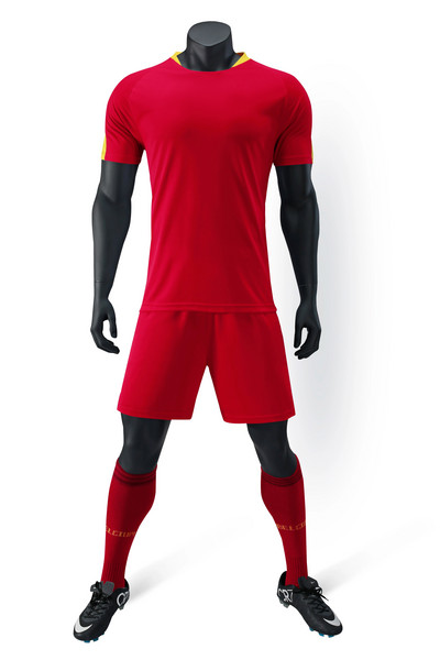 Ofertă caldă Nou stil de vară în aer liber Fotbal Sport Culori solide Bărbați de înaltă calitate Cămașă cu mânecă scurtă Pantaloni scurți Trening