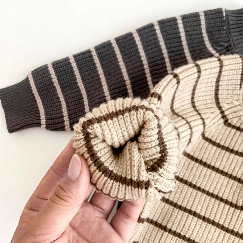 7169 Odjeća za novorođenče Dječji pleteni pulover ili hlače 2023 Jesen Zima Novi jednostavni prugasti pulover ili hlače za dječake