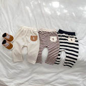 Есенна нова мода Раирани клинове за новородено бебе Момиче Деца с джобове с букви Ежедневни панталони Момче Детски памучни раирани дрехи