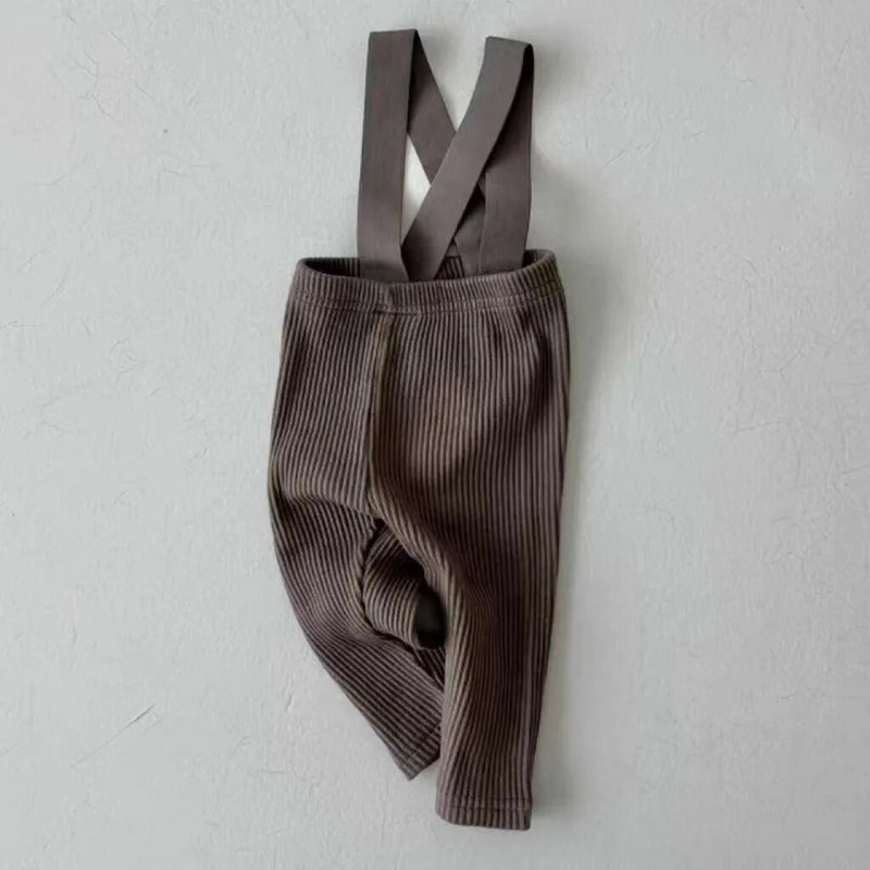 7716 Korean Ins Baby Pants 2023 Jesen Nove jednobojne hlače s naramenicama Djevojačke uske hlače na tregere Modne hlače za fotografije